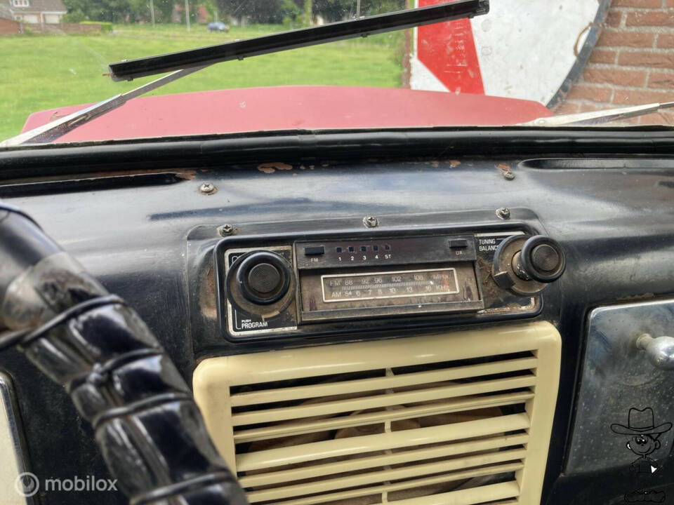 Image 14/31 of Ford F-1 (1949)