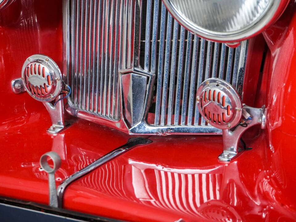 Image 33/50 of Triumph 1800 Roadster (1947)