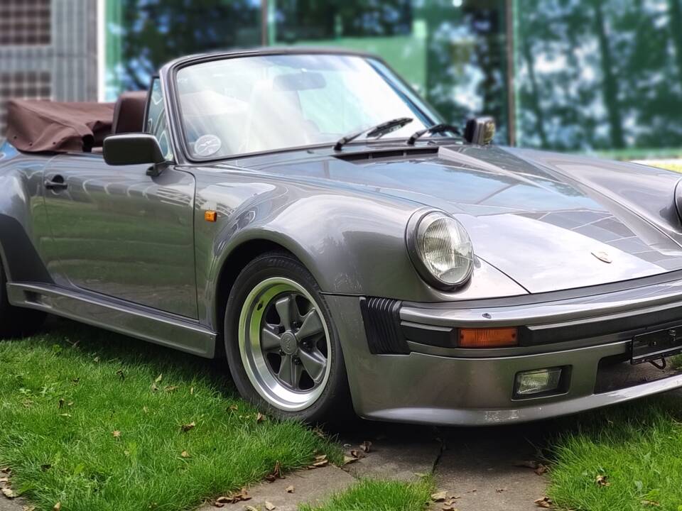 Image 7/104 of Porsche 911 Carrera 3.2 (1986)