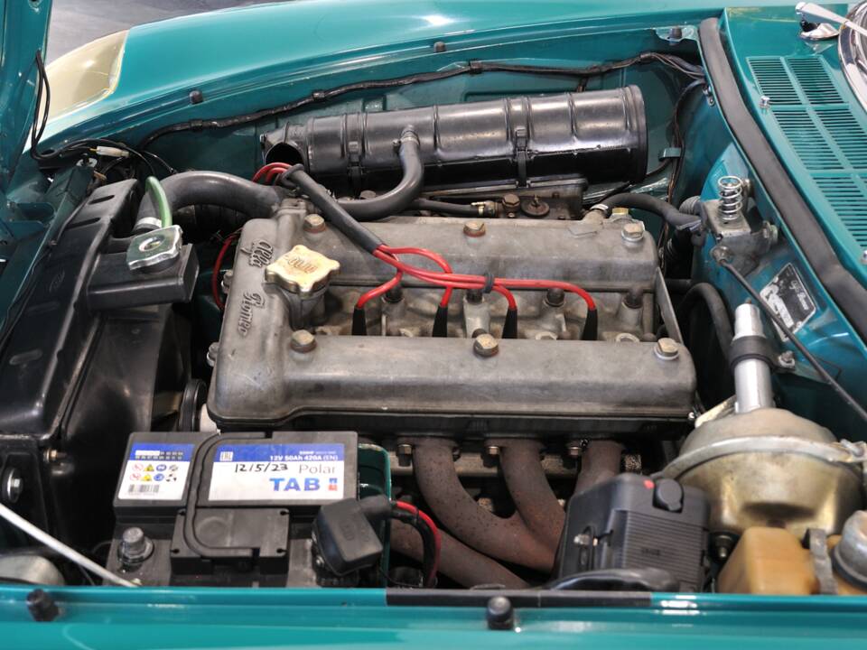 Afbeelding 25/30 van Alfa Romeo 1300 Spider Junior (1969)