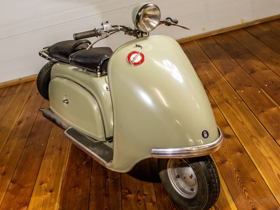 Image 3/15 of Lohner L 125 (1958)