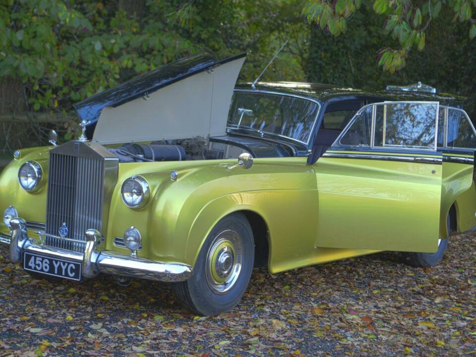 Image 18/38 of Rolls-Royce Silver Cloud I (1959)