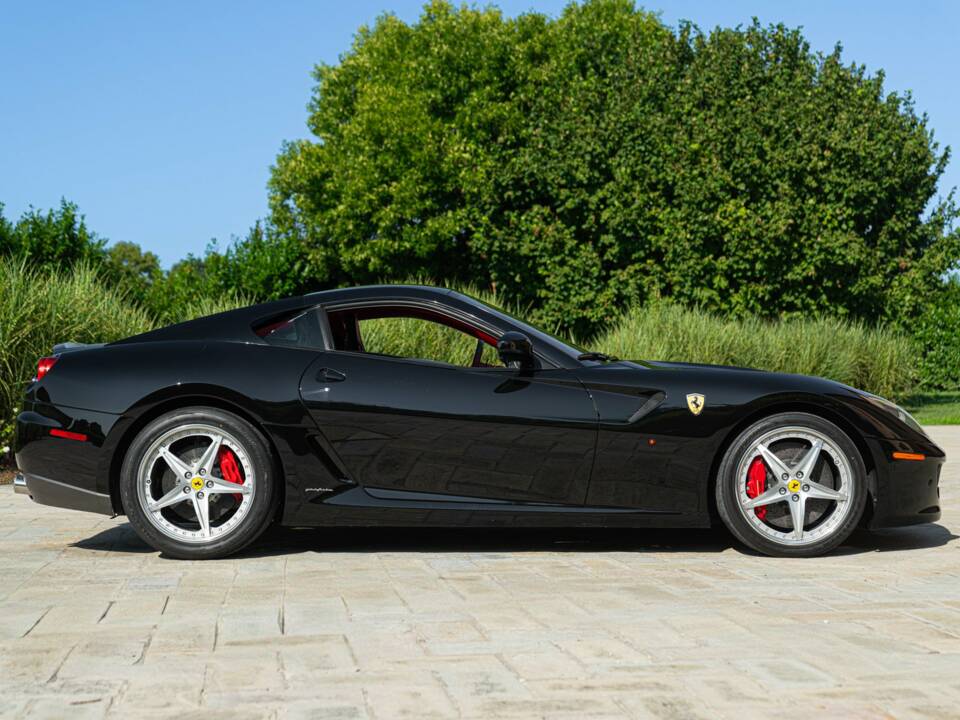 Immagine 4/50 di Ferrari 599 GTB HGTE (2010)