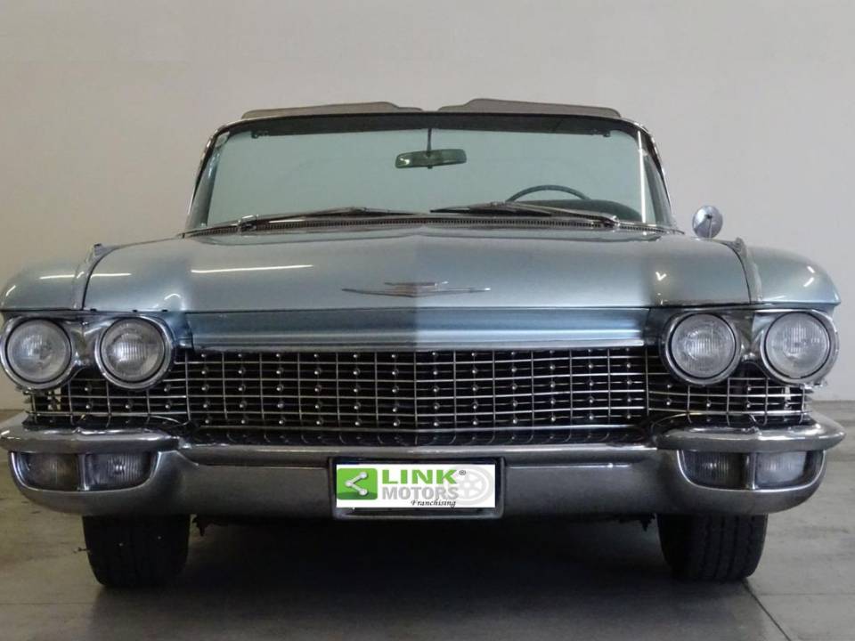 Image 2/10 of Cadillac 62 Convertible (1960)