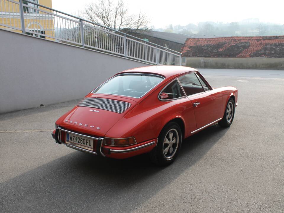 Image 70/79 of Porsche 912 (1969)