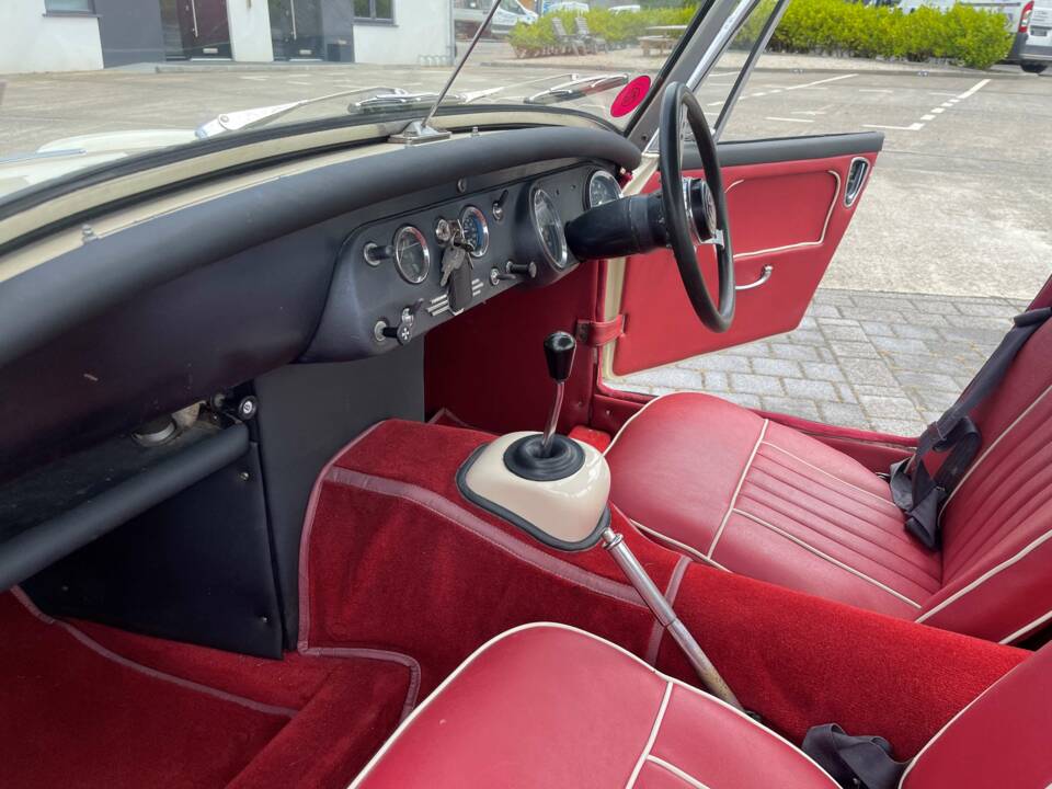 Image 9/12 of MG Midget (1967)