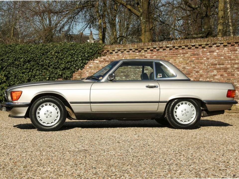 Bild 11/50 von Mercedes-Benz 560 SL (1987)