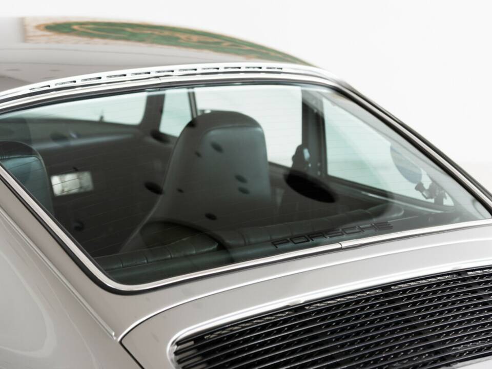 Image 29/50 de Porsche 911 Carrera 2.7 (US) (1974)