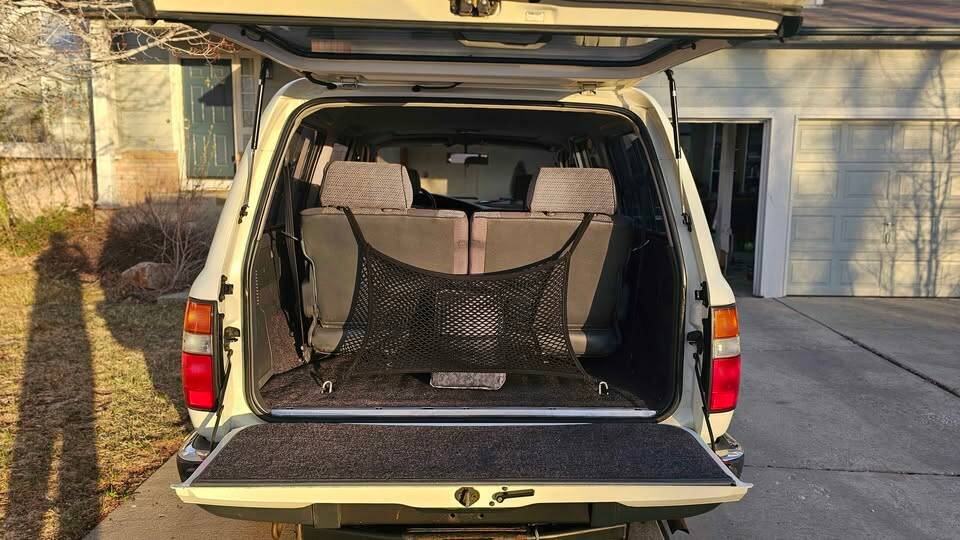 Image 29/48 de Toyota Land Cruiser FJ80 (1992)
