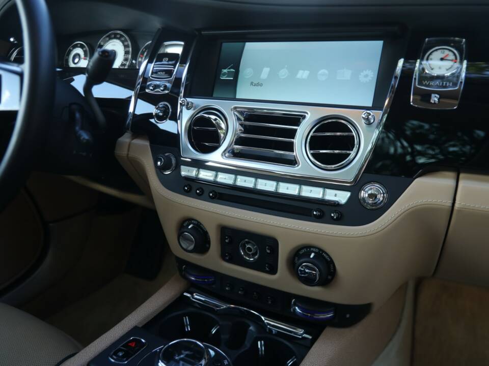 Bild 46/50 von Rolls-Royce Wraith (2014)