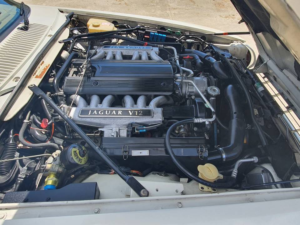 Image 35/35 de Jaguar XJS 6.0 (1995)