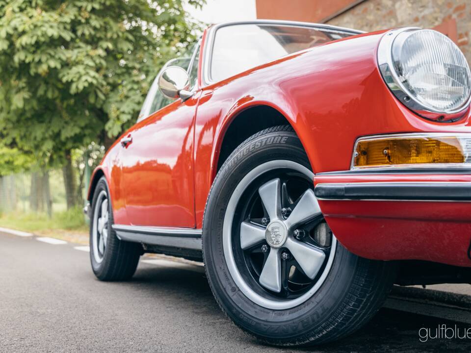 Immagine 34/51 di Porsche 911 2.2 E (1970)