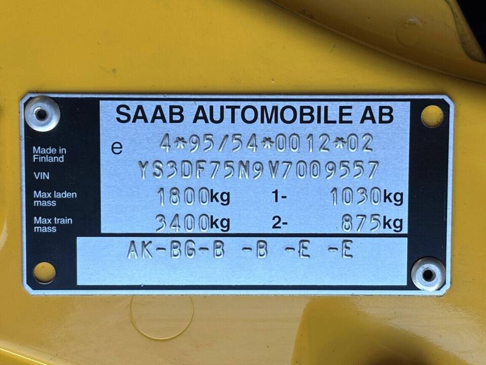 Image 19/28 de Saab 900 Turbo S 16V (1998)
