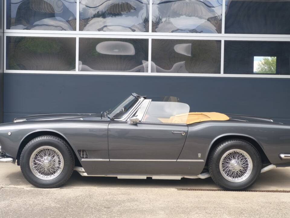 Afbeelding 4/14 van Maserati 3500 GT Spyder Vignale (1962)