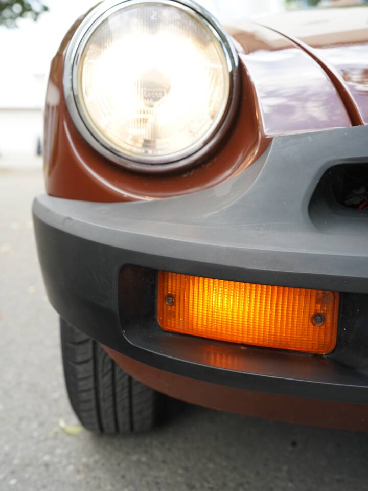 Image 71/100 of MG MGB (1978)