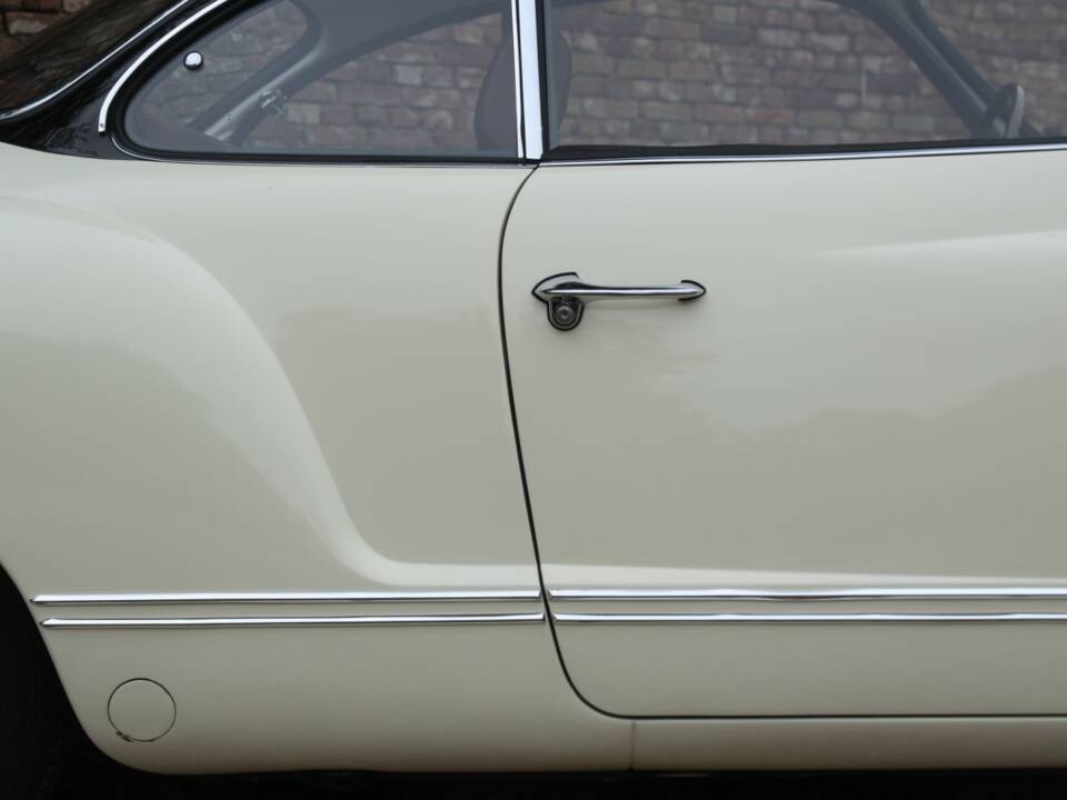 Bild 48/50 von Volkswagen Karmann Ghia 1300 (1966)
