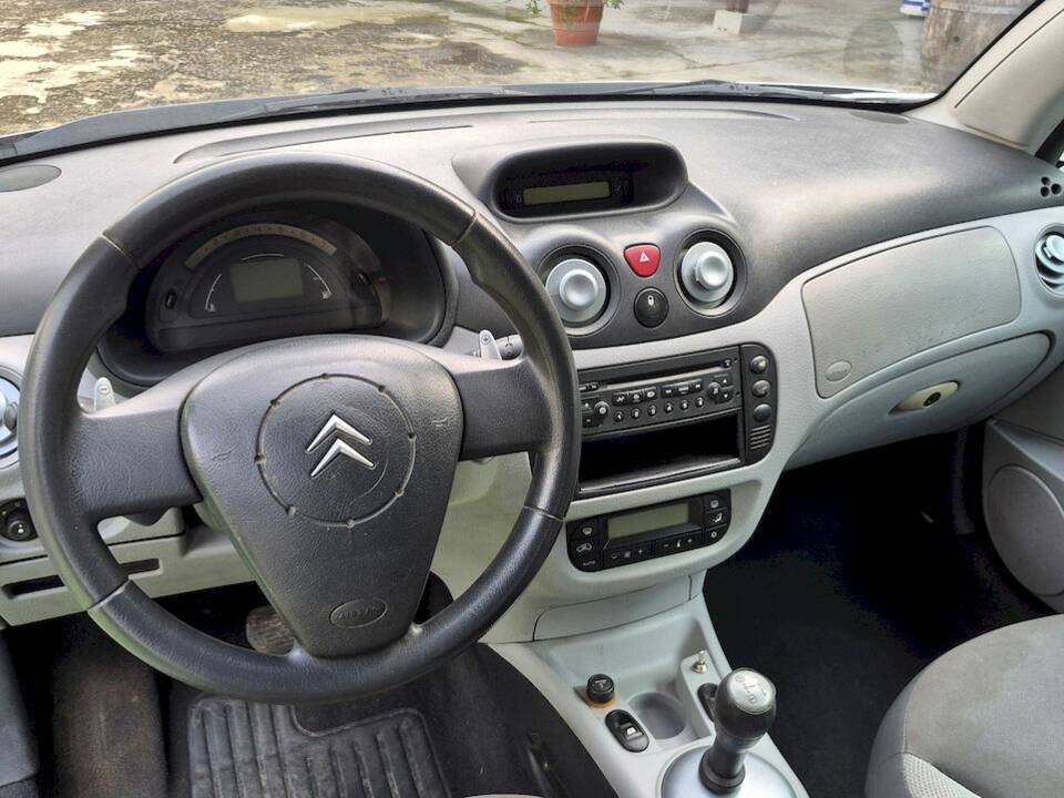 Image 27/54 of Citroën C3 1.6 16V (2004)
