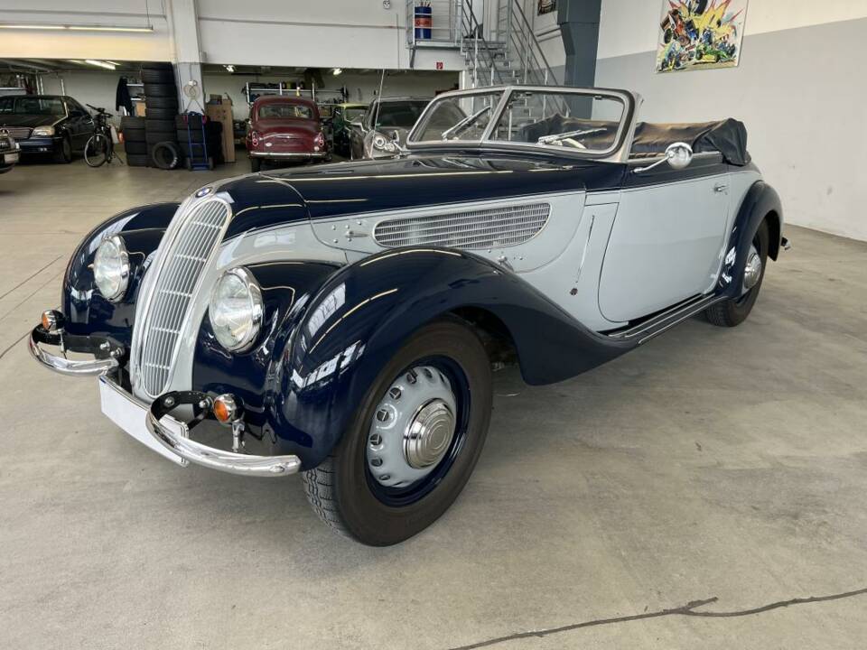 Image 12/40 of BMW 327 (1938)