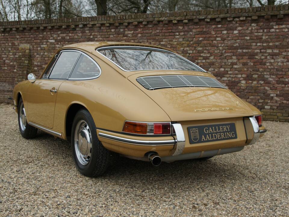 Immagine 26/50 di Porsche 911 2.0 (1965)