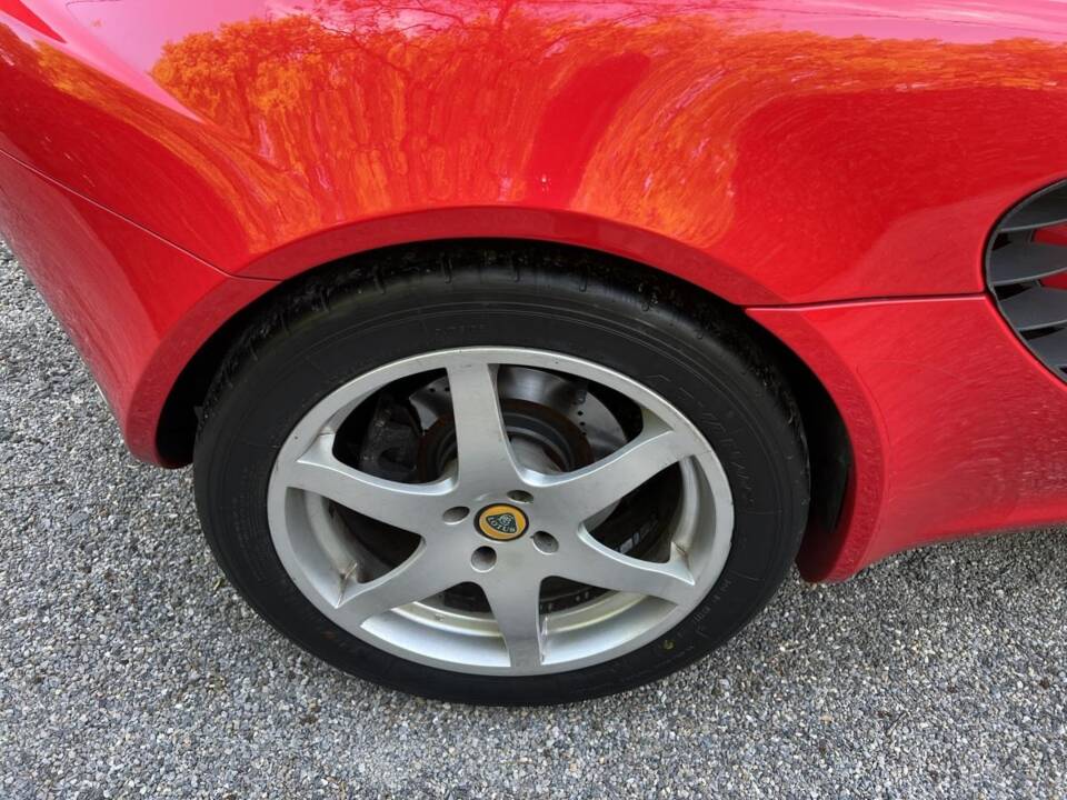 Image 13/22 of Lotus Elise (2002)