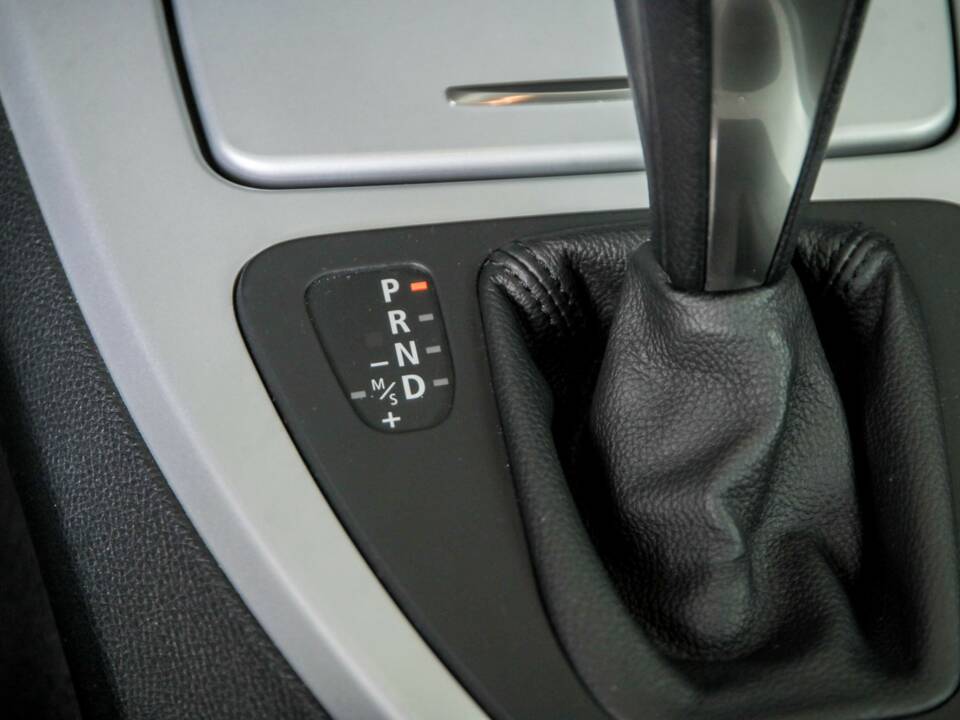 Afbeelding 28/50 van BMW 325i (2007)