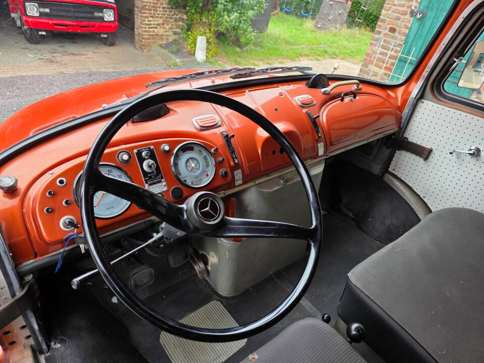 Bild 48/65 von Mercedes-Benz LAF 1113 (1970)