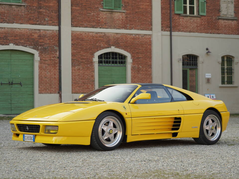 Bild 30/82 von Ferrari 348 TS (1990)