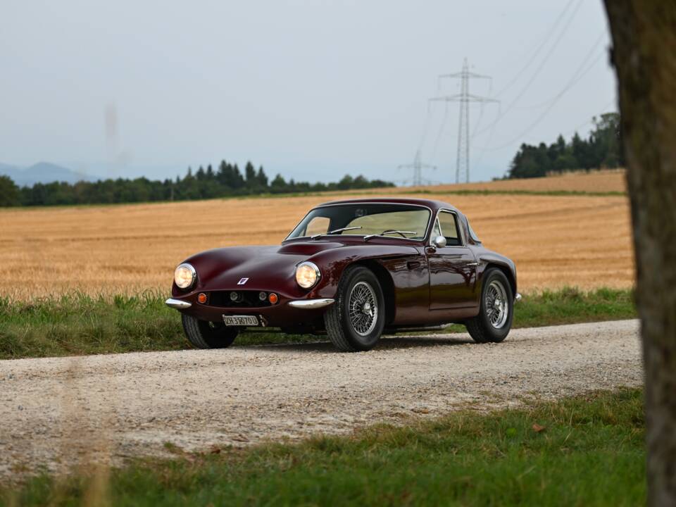 Afbeelding 2/45 van TVR Griffith 400 (1965)