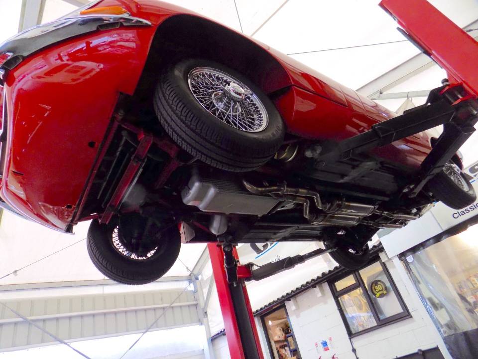 Bild 22/50 von Jaguar E-Type (1967)