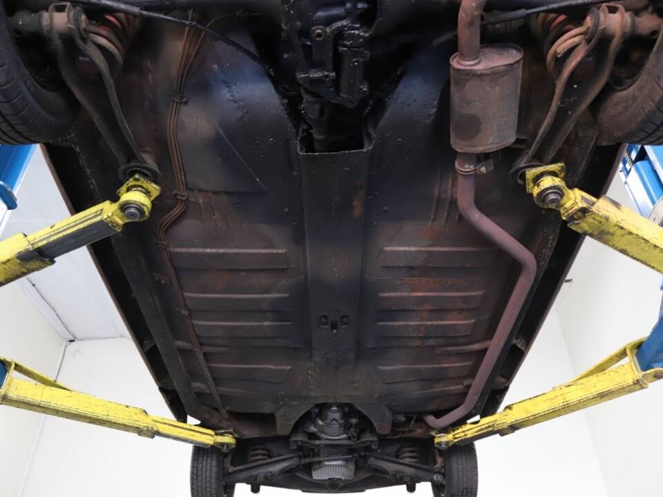 Immagine 15/34 di Mercedes-Benz 220 S (1957)