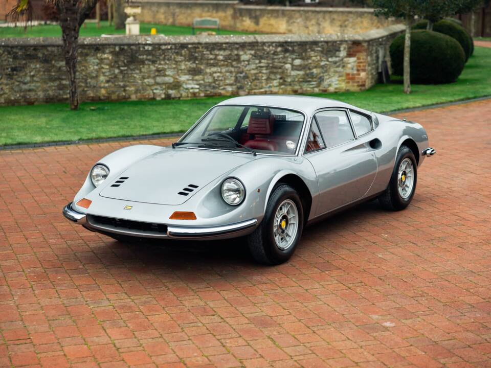 Image 1/20 of Ferrari Dino 246 GT (1973)