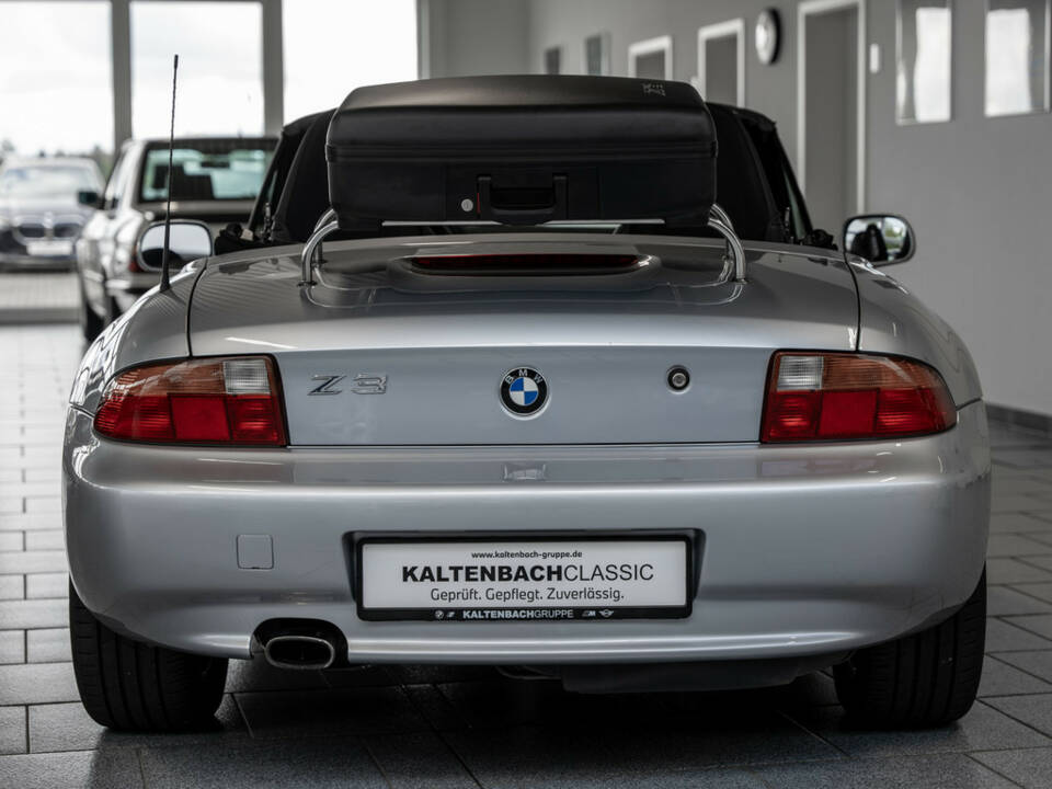 Imagen 4/22 de BMW Z3 1.9i (1998)