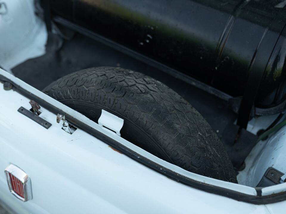 Image 47/47 of FIAT 500 L (1971)