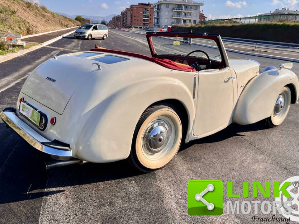 Image 8/10 de Triumph Dolomite 2-Litre (1942)
