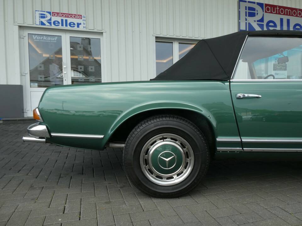 Image 24/25 de Mercedes-Benz 280 SL (1970)