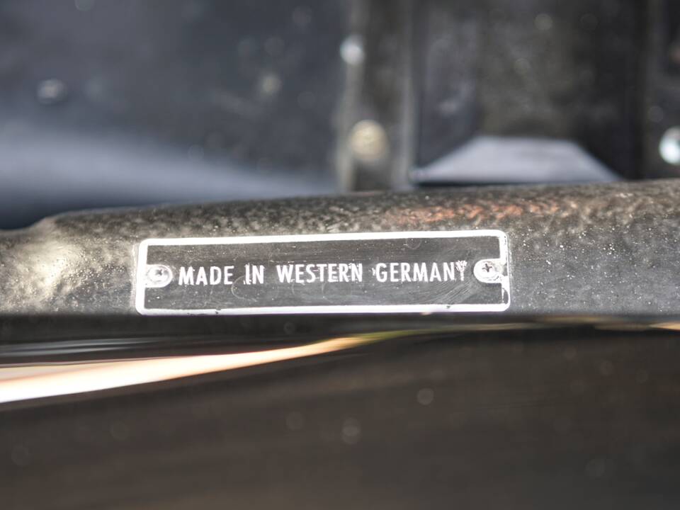 Immagine 14/35 di Mercedes-Benz 220 SE (1960)