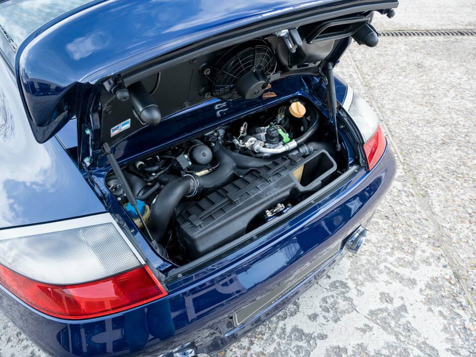 Image 44/46 of Porsche 911 Turbo (2001)