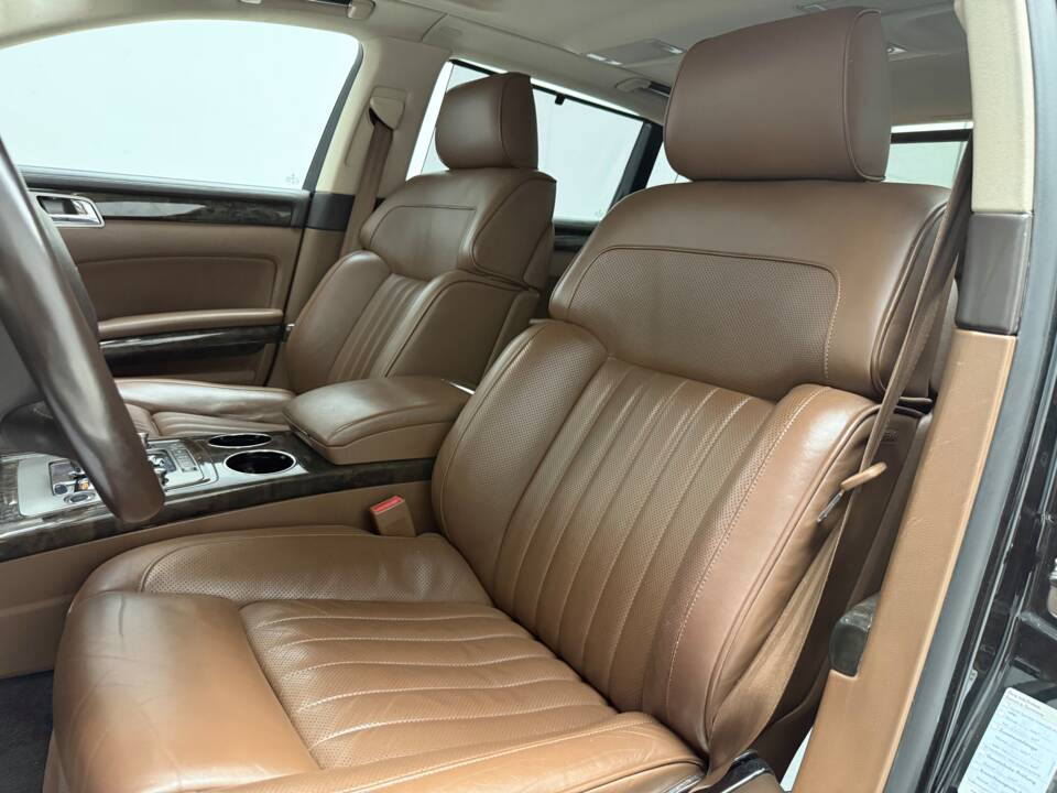 Image 10/25 of Volkswagen Phaeton 3.0 V6 TDI (2011)