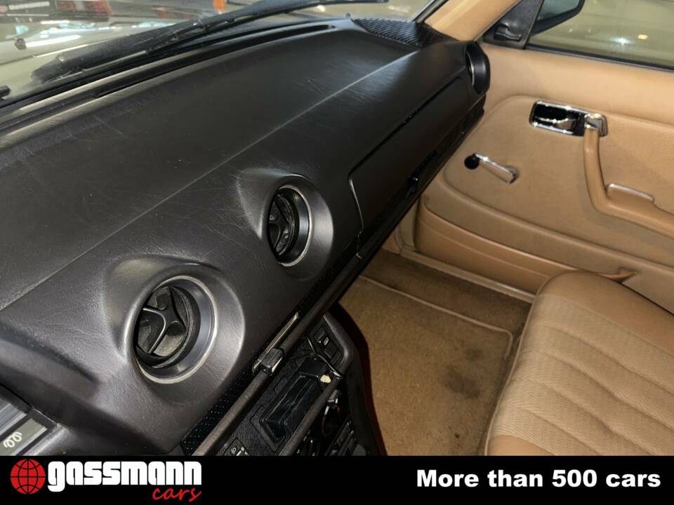 Bild 7/15 von Mercedes-Benz 200 D (1982)