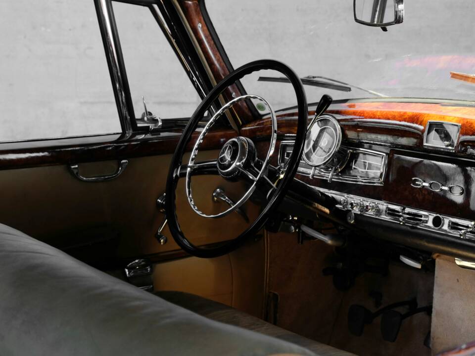 Afbeelding 35/50 van Mercedes-Benz 300 d (1957)