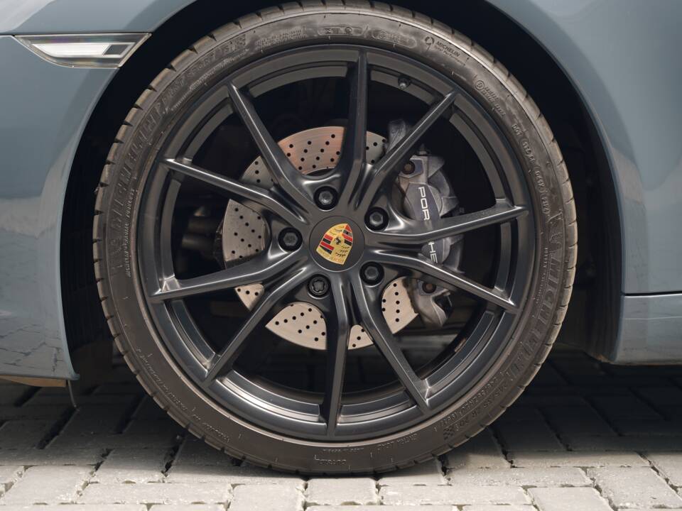 Image 44/50 of Porsche 911 Carrera (2016)