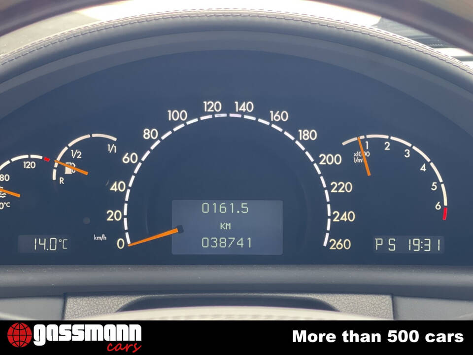 Immagine 11/15 di Mercedes-Benz CL 600 (2002)