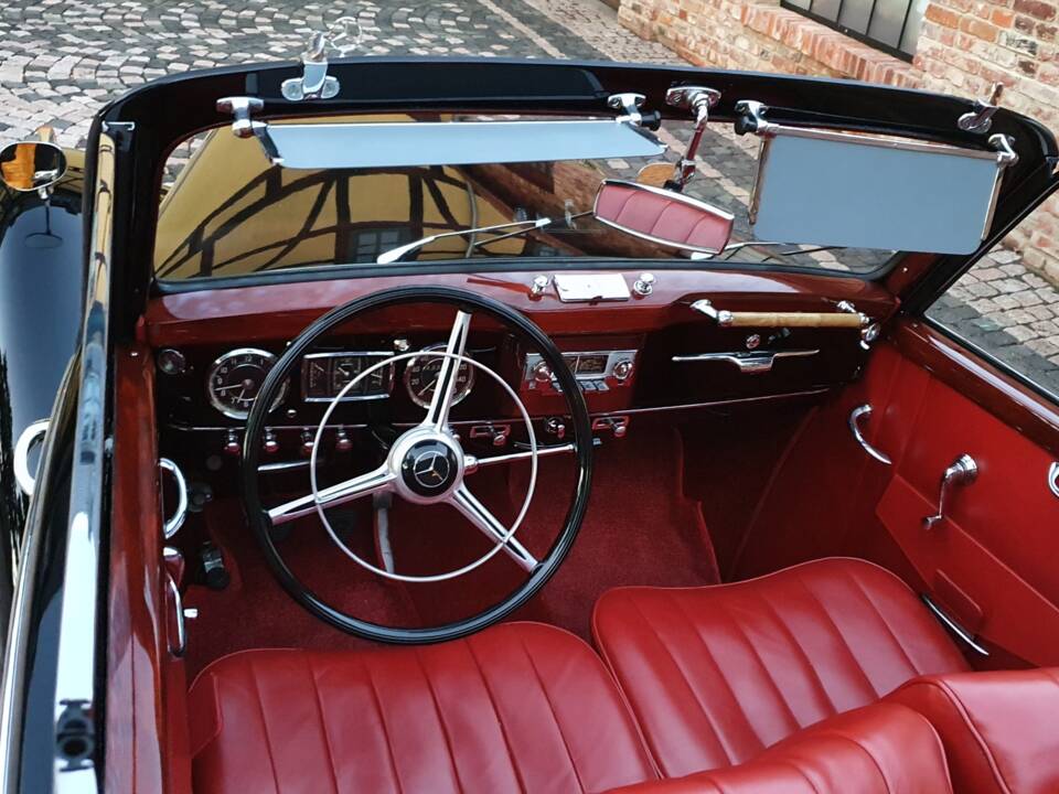Image 16/22 de Mercedes-Benz 220 Cabriolet B (1953)