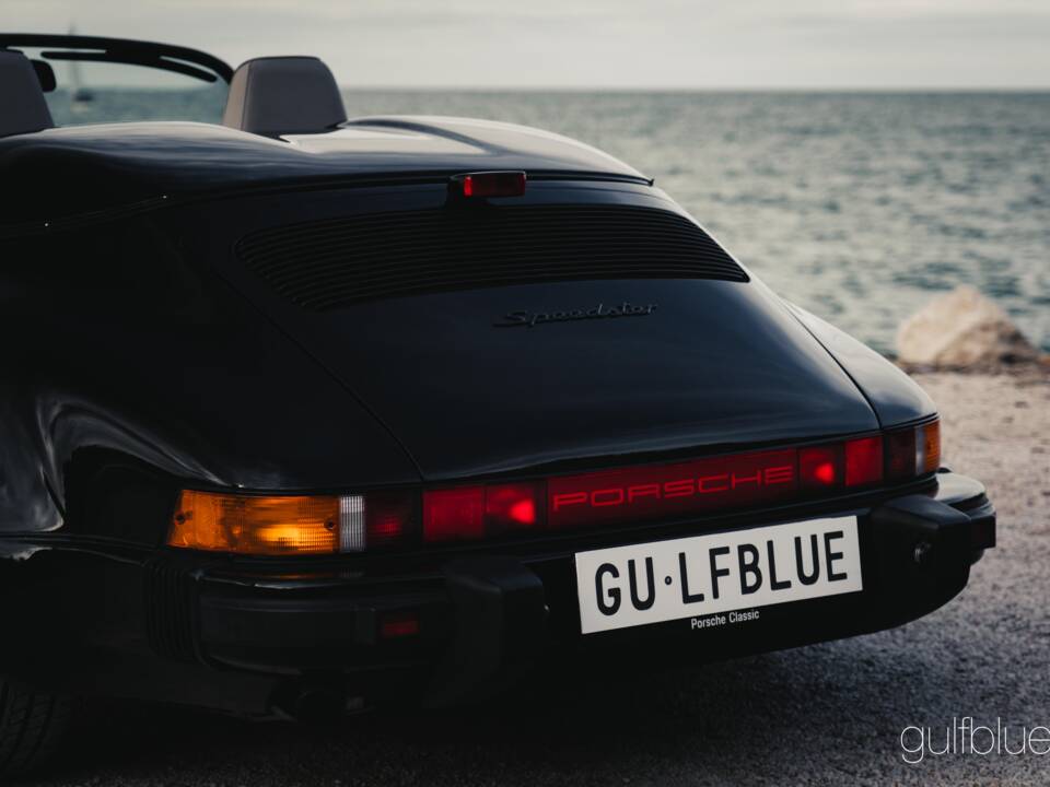 Image 12/85 of Porsche 911 Speedster 3.2 (1989)