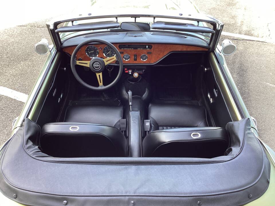 Image 9/52 of Triumph Spitfire 1500 (1976)