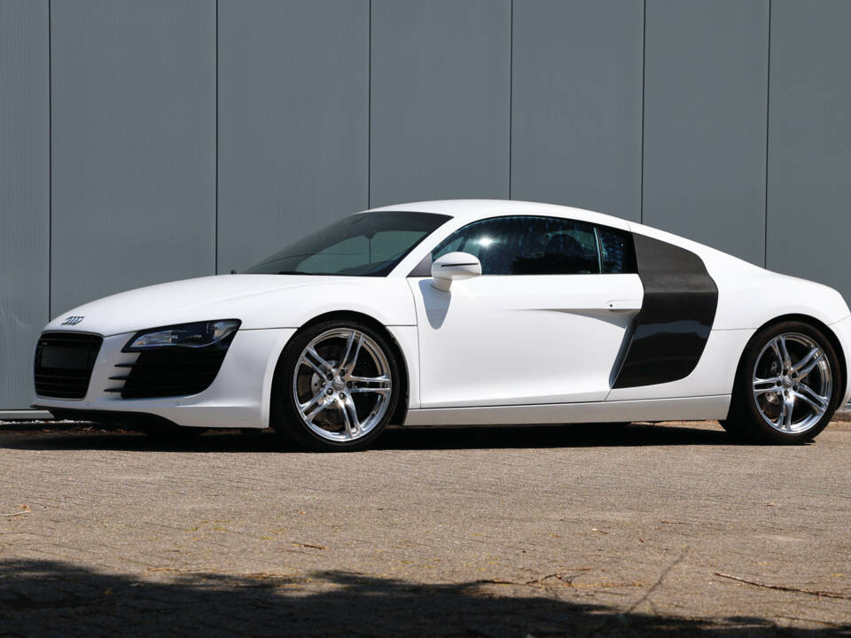 Bild 27/53 von Audi R8 (2008)