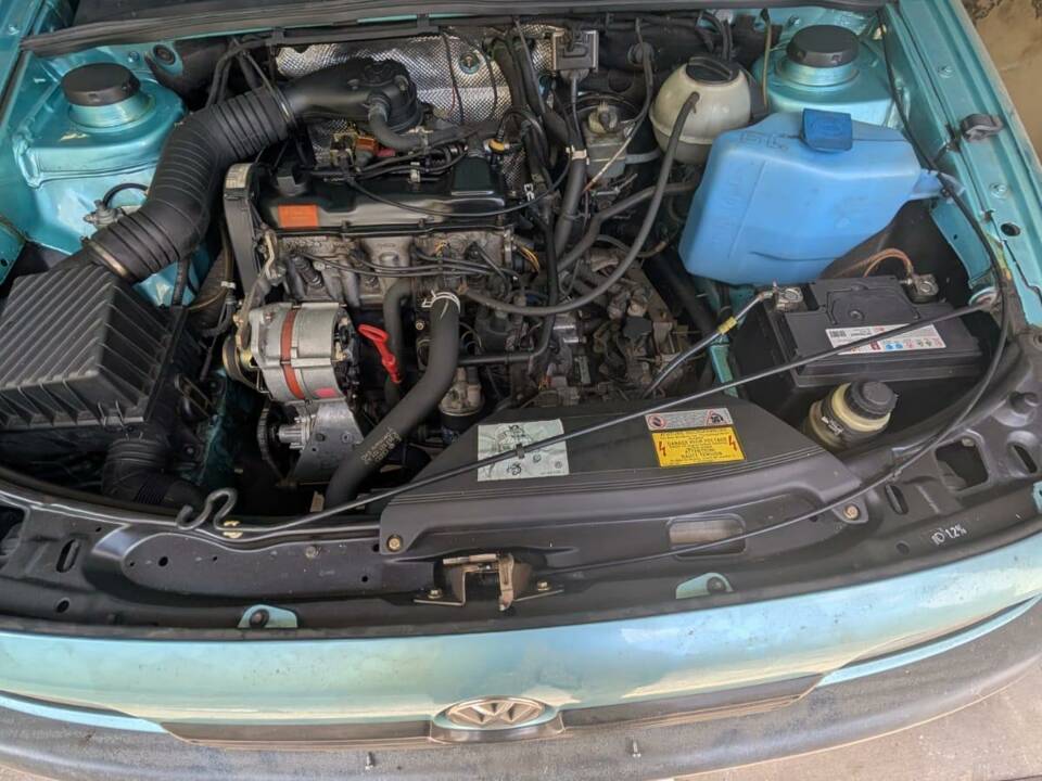 Image 4/10 of Volkswagen Passat Variant 1.8 (1991)