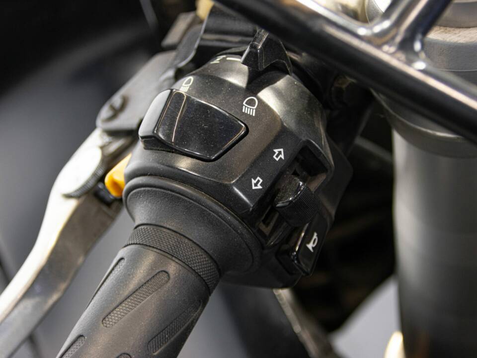 Afbeelding 38/49 van Suzuki TL 1000R (1999)