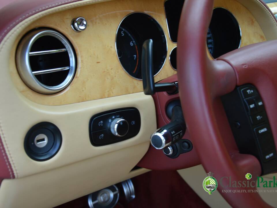 Bild 33/50 von Bentley Continental GT (2008)
