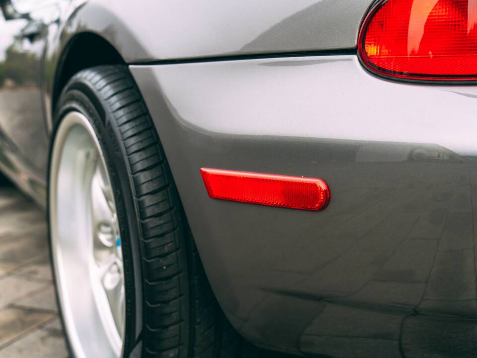 Bild 30/99 von BMW Z3 2.5 (2001)